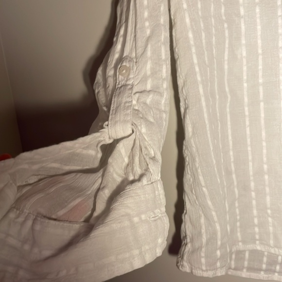 Tommy Hilfiger women size Small blouse, new without tags - Picture 2 of 6